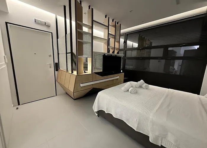 Old Town Loft 1 * Патра